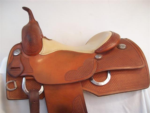 Used Saddle:- Image Number:0